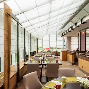 https://leonardo-hotel-cologne-bonn-airport.dortmundhotels.net