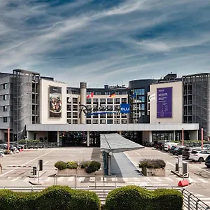 Radisson Blu Hotel, Airport Hotel